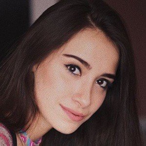 Ale Ríos, 27 (YouTube明星)