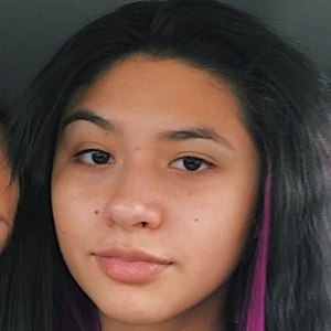 alehcksa, 23 (TikTok Star)