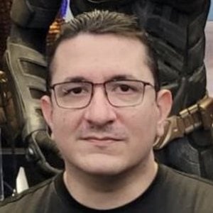 Alejandro Leyva, 41 (Estrelas do YouTube)