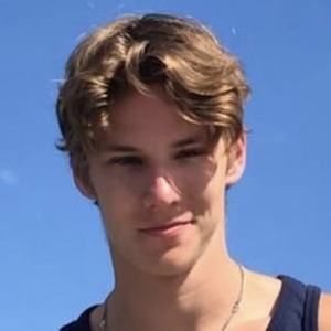 Alex Cowling image 6