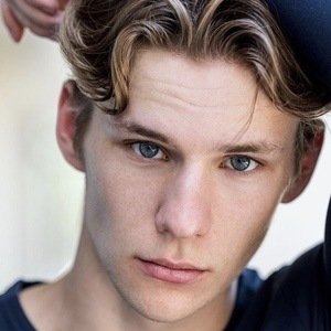 Alex Cowling image 7