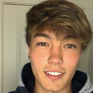 Alex Kawaguchi, 25 (TikTok明星)