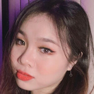 Alex Louisse, 25 (Estrella de TikTok)