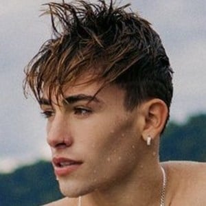 Alex Mandon Rey image 6