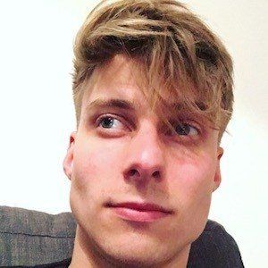 Alex McDonald image 8