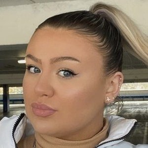 Alex Platt, 23 (TikTok Star)