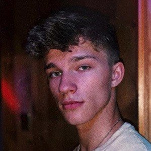 Alex Sampson image 3