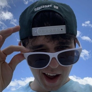 Alex Zaga image 3