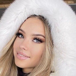 Alexa Deme, 22 (TikTok Star)