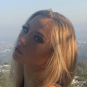 Alexa Deme, 22 (TikTok明星)