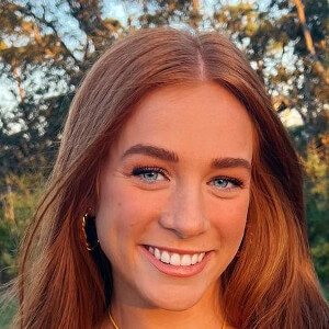 Alexa Hendricks image 3