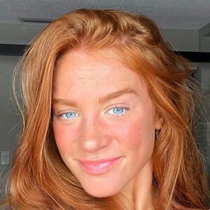 Alexa Hendricks image 5