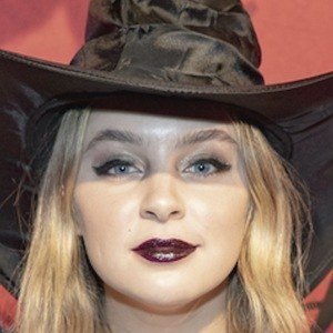 Alexa Losey, 30 (YouTube明星)