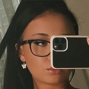 Alexa Marasca, 21 (TikTok Star)