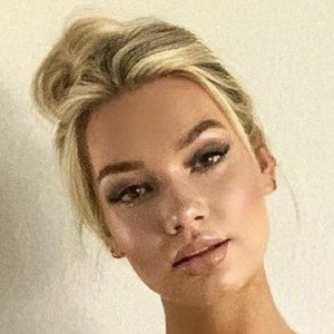 Alexa Nicole Collins image 4
