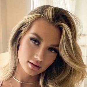 Alexa Nicole Collins image 7