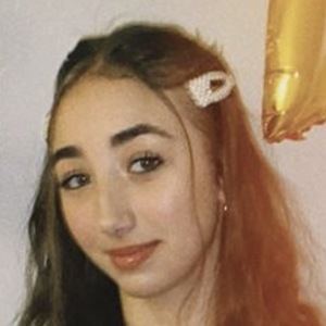 Alexa Skoros, 22 (YouTube明星)