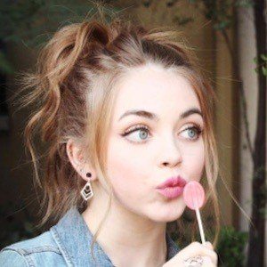Alexa Sutherland image 8
