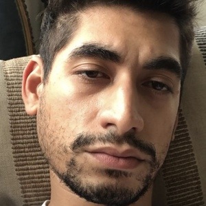 Alexander Flores, 35 (Filmschauspieler)