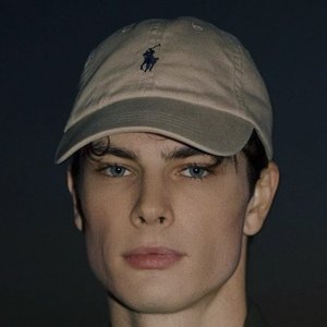 Alexander Zanoza, 29 (Người mẫu)