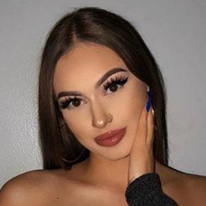 Alexandra Bowers image 4