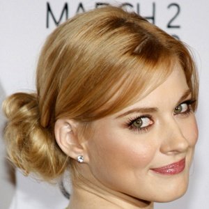 Alexandra Breckenridge image 8