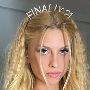 Alexandra Pohl image 6