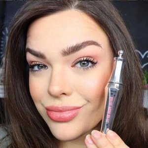 Alexandria Ryan, 33 (YouTube明星)