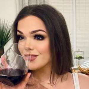 Alexandria Ryan, 33 (YouTube明星)