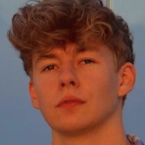 Alexej Hauser, 23 (TikTok Star)