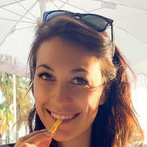 Alexia Woods image 7