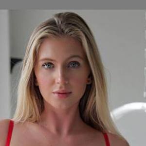 Alexis Clark image 8