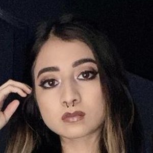 Aley Rose, 28 (Blogger)