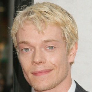 Alfie Allen image 3