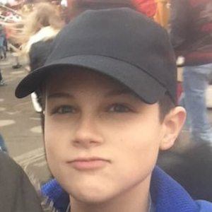 Alfie Hawkins, 23 (YouNow明星)