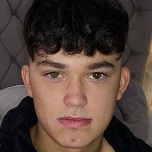 Alfie Hughes image 6
