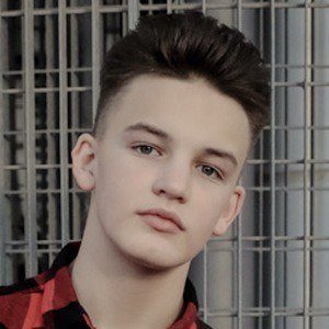 Alfie Sheard, 24 (流行歌手)