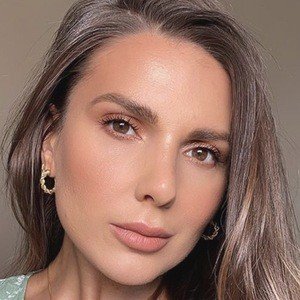Ali Andreea, 41 (YouTube Star)