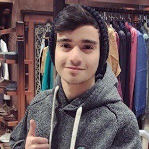 Ali Jee, 25 (Cantante di musica mondiale)