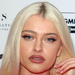 Alice Chater, 30 (Popsänger)