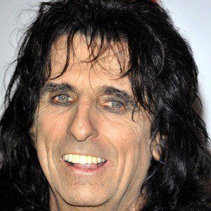 Alice Cooper, 76 (Cantante de Rock)