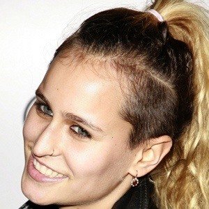 Alice Dellal, 38 (Modelo)