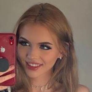 Alice Heseldine image 6