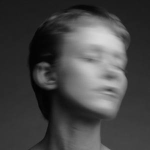 Alice Phoebe Lou, 32 (Ca sĩ nhạc Pop)