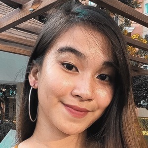 Alicia Aleanna, 27 (TikTok Star)