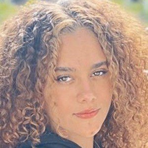 Alicia Montes, 23 (Instagram Star)