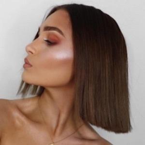 Alicia Roddy, 31 (Instagram Star)