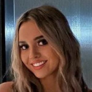 Alicia Zore, 21 (TikTok Star)