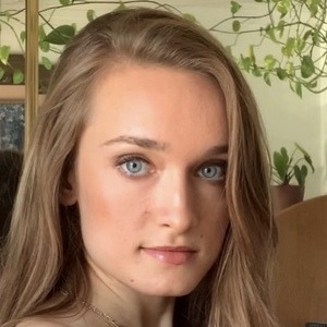 Alina Lepak, 27 (TikTok明星)