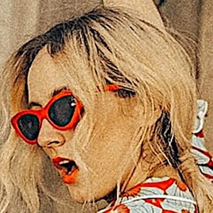 Alina Tanasa, 39 (Blogger)